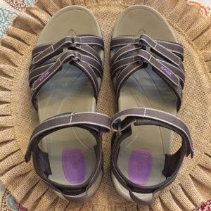 Women's Tirra Athletic Sandal- Size 11